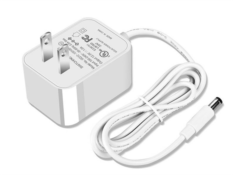 Burutu joera, argitu etorkizuna: STARWELL 12V 1A korronte egokitzailea, salduena Europako, Amerikako eta Asiako merkatuetan
